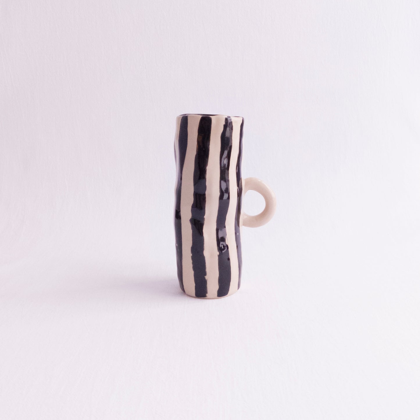 Vase stripes